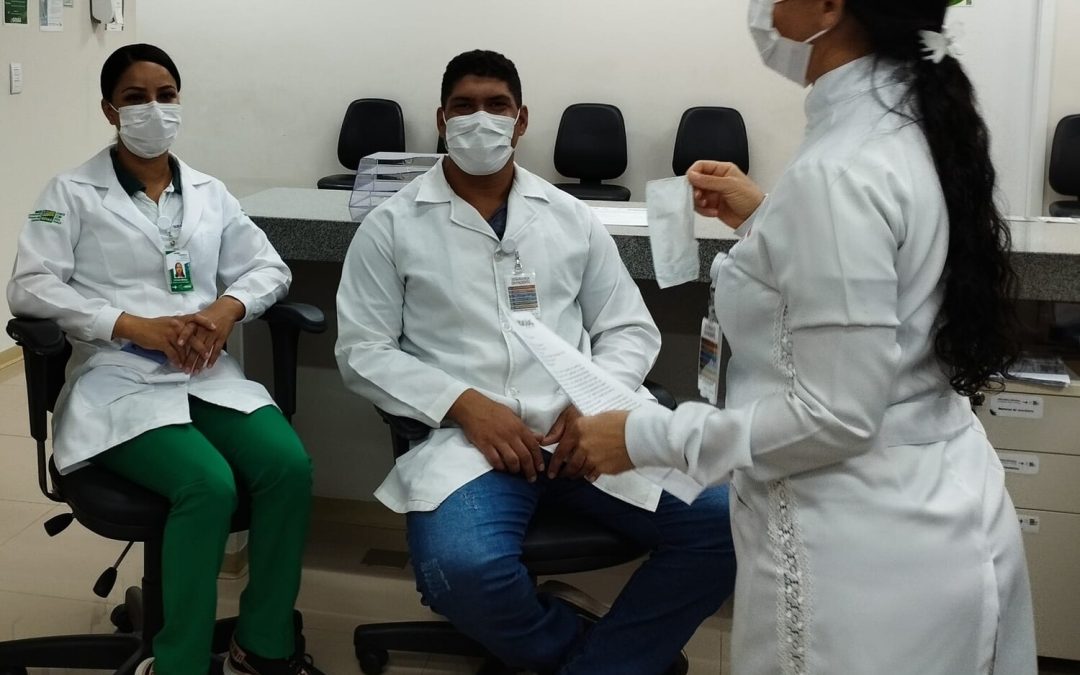 Policlínica de Formosa orienta equipe sobre esterilização de produtos hospitalares